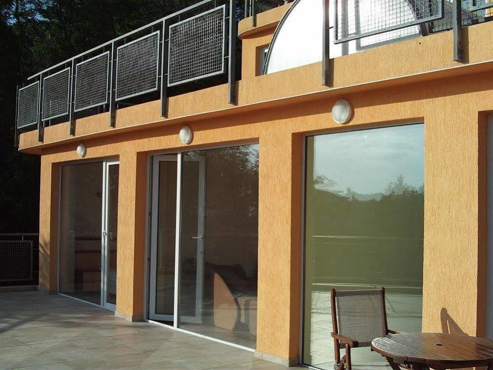 Villa Eden Golden Sands Esterno foto
